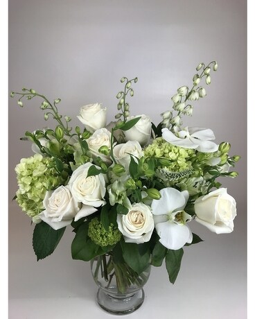 Simply Pure Flower Arrangement