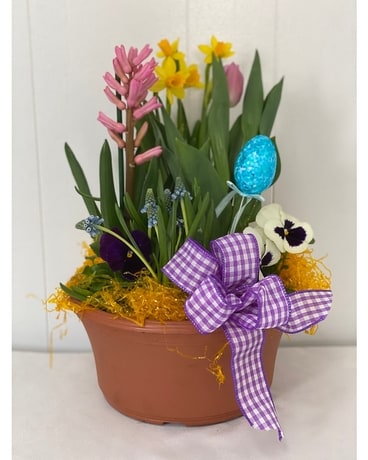 Spring Garden Small Flower Arrangement