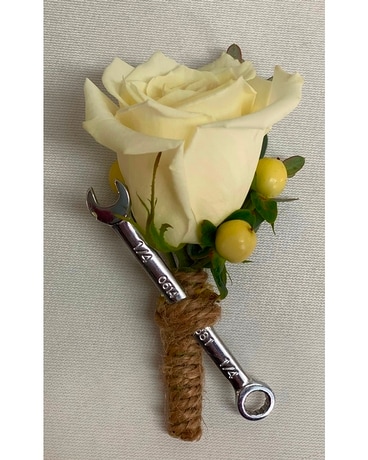 Specialty Boutonniere Boutonniere