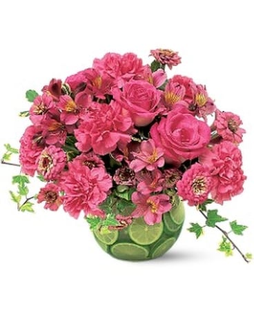 Hot Pink With Limes In Hialeah Fl Bella Flor Flowers Hot Pink With Limes Flower Arrangement