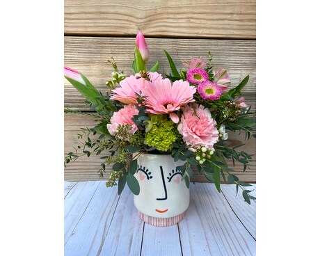 Valentine’s Day Heart Eyes Flower Arrangement