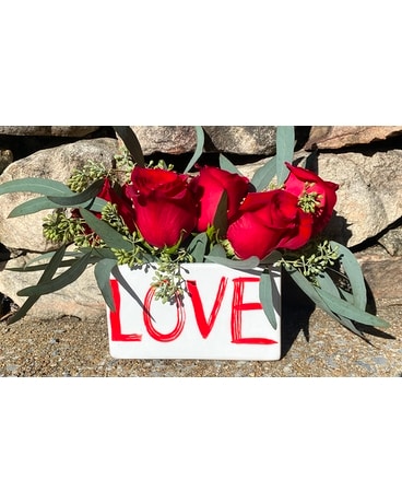 LOVE Red Rose Bouquet Flower Arrangement