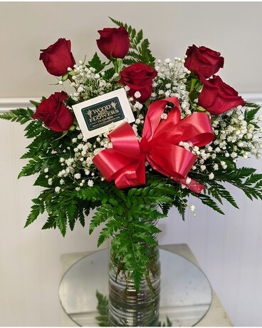 6 Red Rose Flower Arrangement