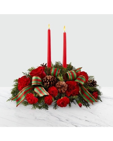 Warm Holiday Classic ftd Flower Arrangement