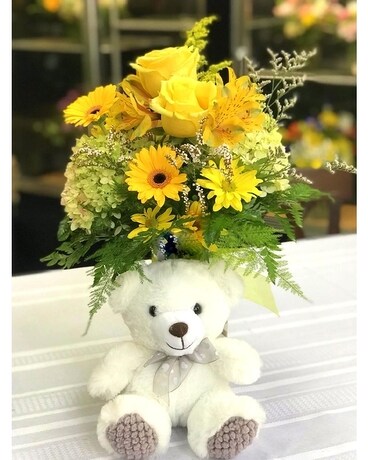 Cheery Smiles Bear Flower Arrangement