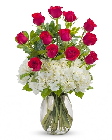 Clipper's Romantic Dozen Flower Arrangement