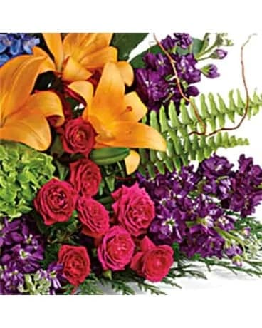 DESIGNER'S CHOICE RAINBOW MIXED Flower Arrangement