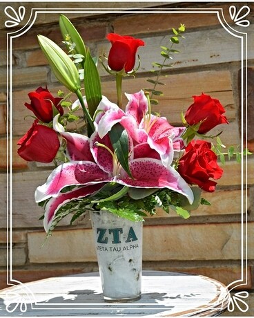 Zeta Tau Alpha Pint Glass Flower Arrangement