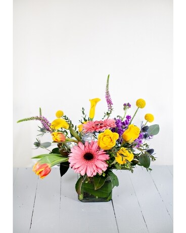 Low and Lush Designers Choice Flower Arrangement