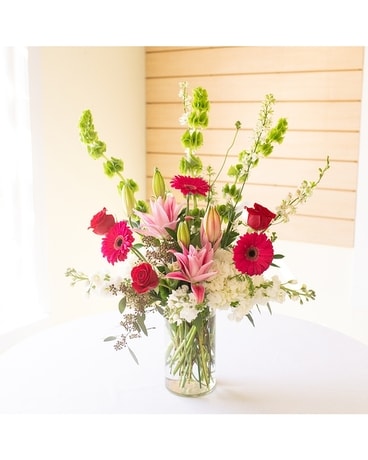 Modern Rose and Gerbera Daisy Bouquet