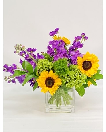 Cheerful Charm Flower Arrangement
