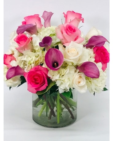 Chic Vibes Flower Arrangement