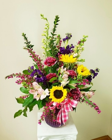 Mother’s Day Splendor Flower Arrangement