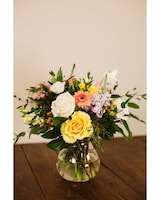 Medium, pastel - no daisy, no carn size,  inches height and  inches wide.