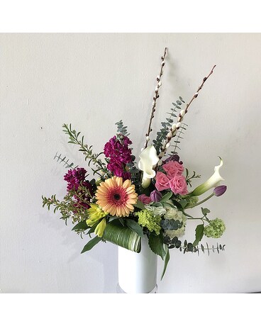 Elaine Flower Arrangement