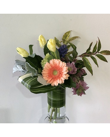 Sarah Flower Arrangement