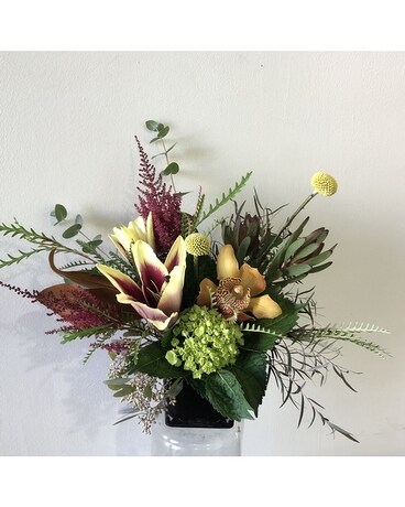 Whitney Flower Arrangement