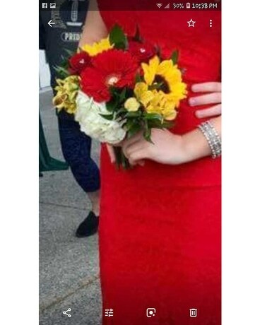 Prom and Dance Flowers Flower Arrangement
