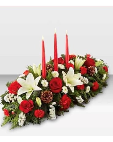 Traditional Centerpiece Flower Arrangement