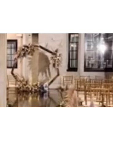 CUSTOM WEDDING Flower Arrangement