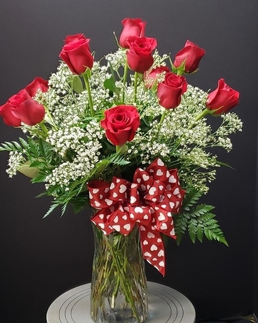 Dozen Roses Flower Arrangement