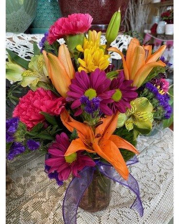 Bright Delight Flower Arrangement