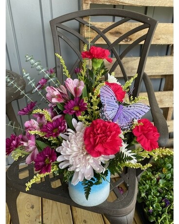 Mums the Word! Flower Arrangement