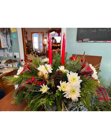 Lisk's Christmas Centerpiece Flower Arrangement
