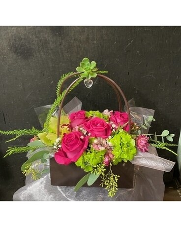WL.2023 Valentine - 20 Flower Arrangement