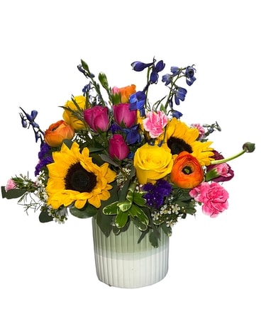 Beautiful and Bright Flower Arrangement