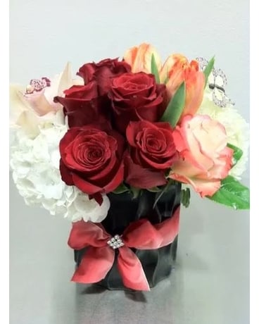 Sweetheart Bouquet Flower Arrangement