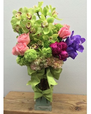 Wonderful Mixed Arrangement Flower Arrangement