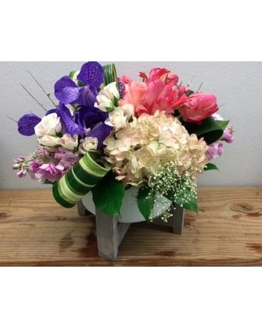 Fancy Mixed Arrangement Flower Arrangement