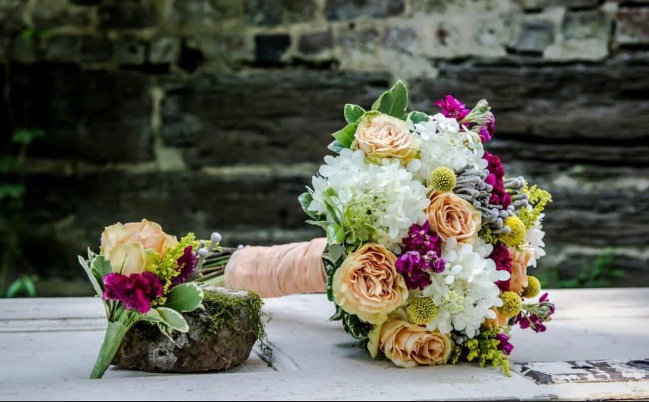 Flower Delivery to Dalton by Ruth & Doyle's Florist