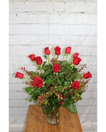 Classic Dozen Red Roses Flower Arrangement