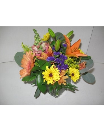 Changing Leaves Cube Flower Arrangement