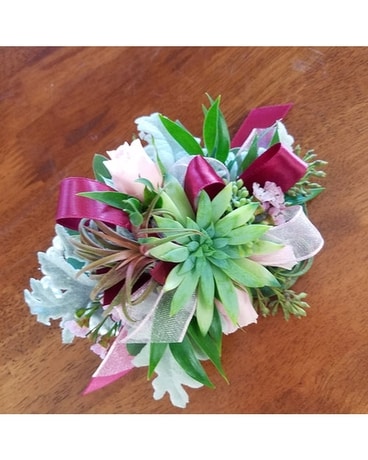 Airplant Corsage (JFC-30) Flower Arrangement