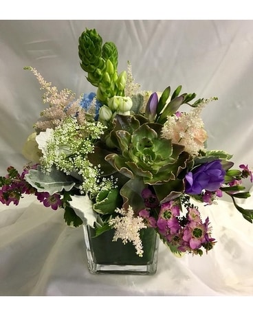 284TEV Flower Arrangement