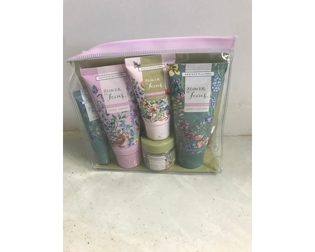 On The Go Travel Kit Flower Arrangement