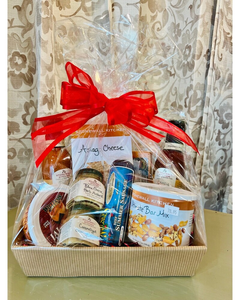 Custom gift outlets baskets