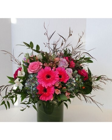 Made to be Magnificent Flower Arrangement