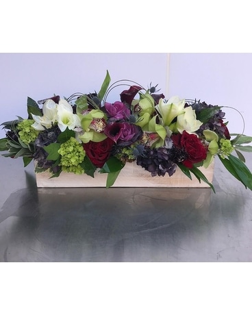 BOX OF ELEGANT BLOOMS(FAB-1632) Custom product
