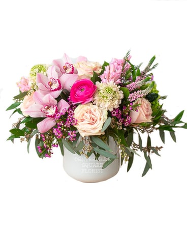 Natalie Flower Arrangement