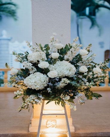 Custom Wedding Flower Arrangement