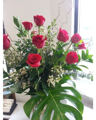 Roses Flower Arrangement