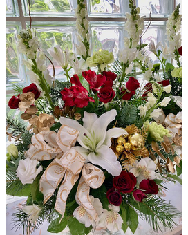 Christmas Arrangement Flower Arrangement