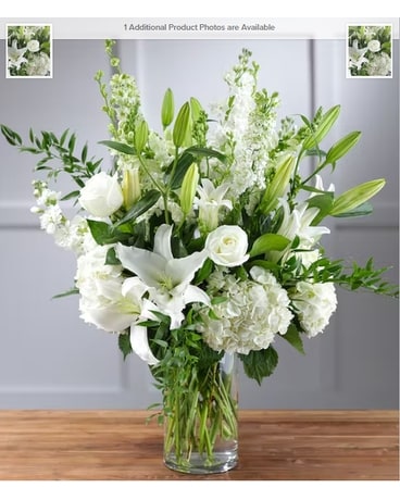 ELEGANT WHITE GARDEN VISTA Flower Arrangement