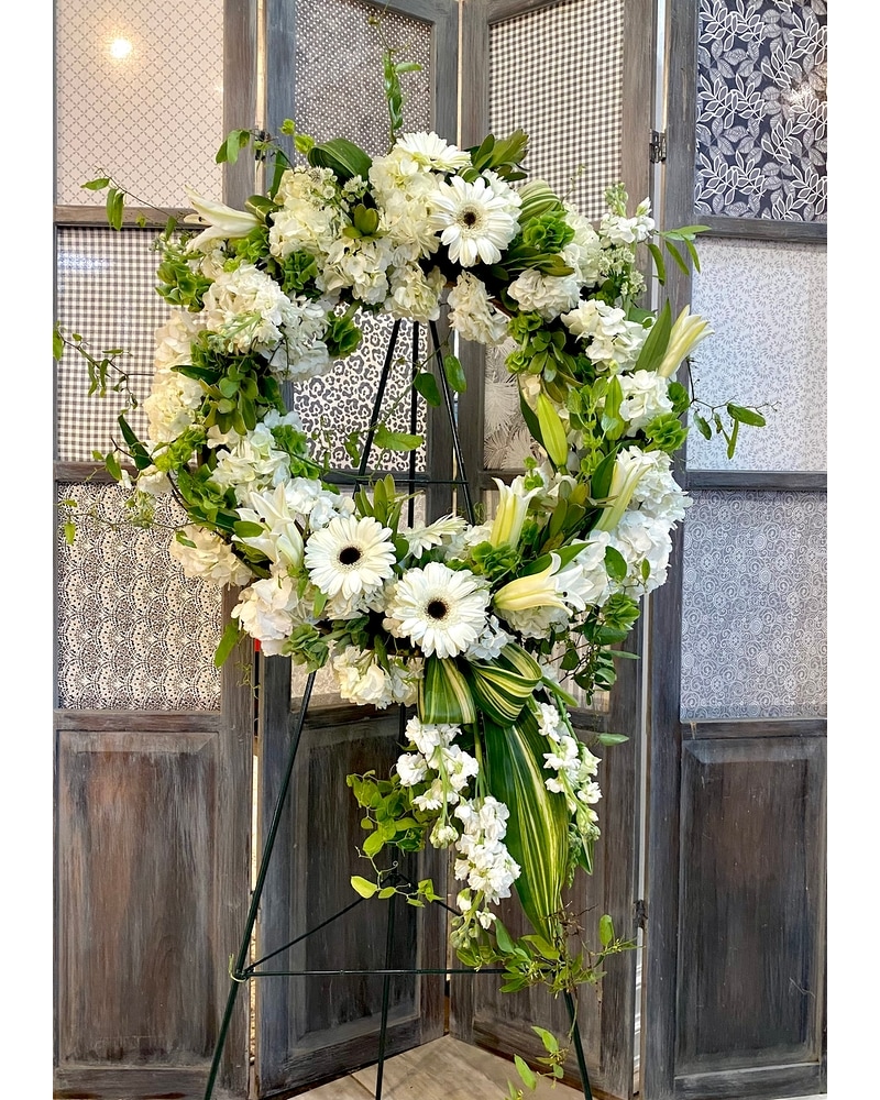 Standing Crosses, Hearts & Wreaths Delivery Bradenton FL - Saddle