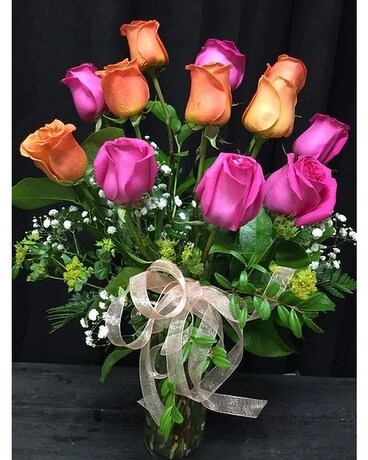 Happy citrus and pink roses Flower Arrangement