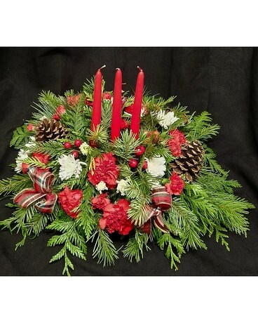 Christmas Wishes 3 Candles Flower Arrangement